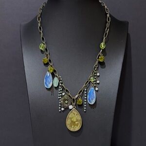 Green & Opalescent Rhinestone Filigree Flower Lace Encased Pendant Necklace